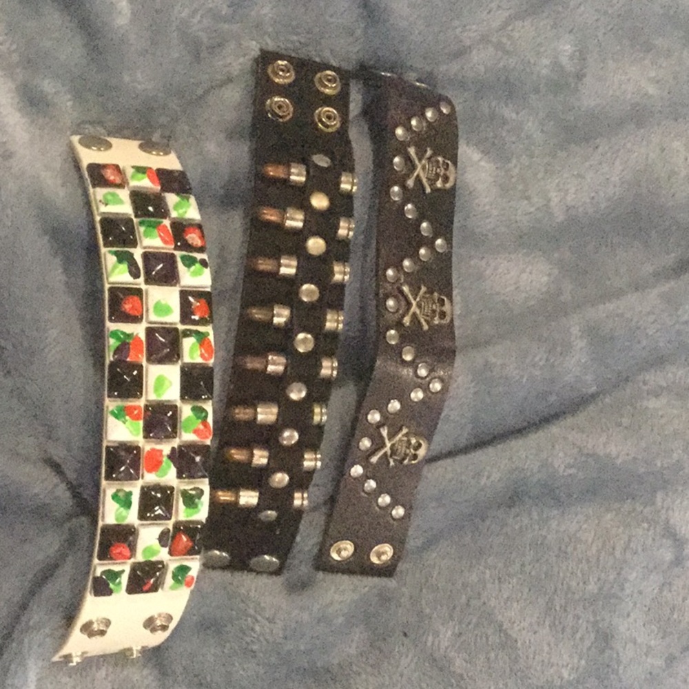 Hot topic bracelets